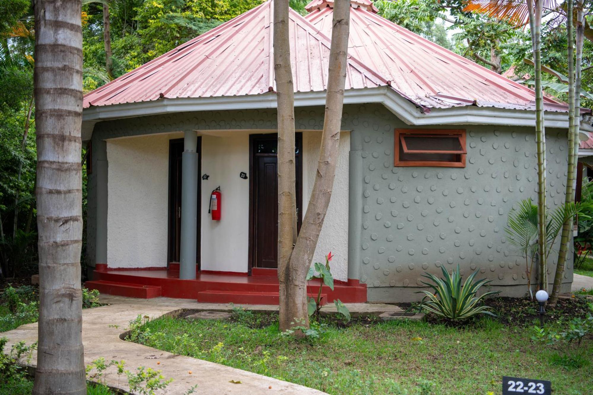 Arusha Planet Lodge Екстер'єр фото